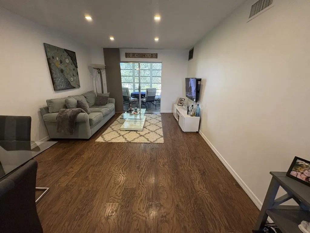 2161 NE 1st Court Boynton Beach FL 33435
