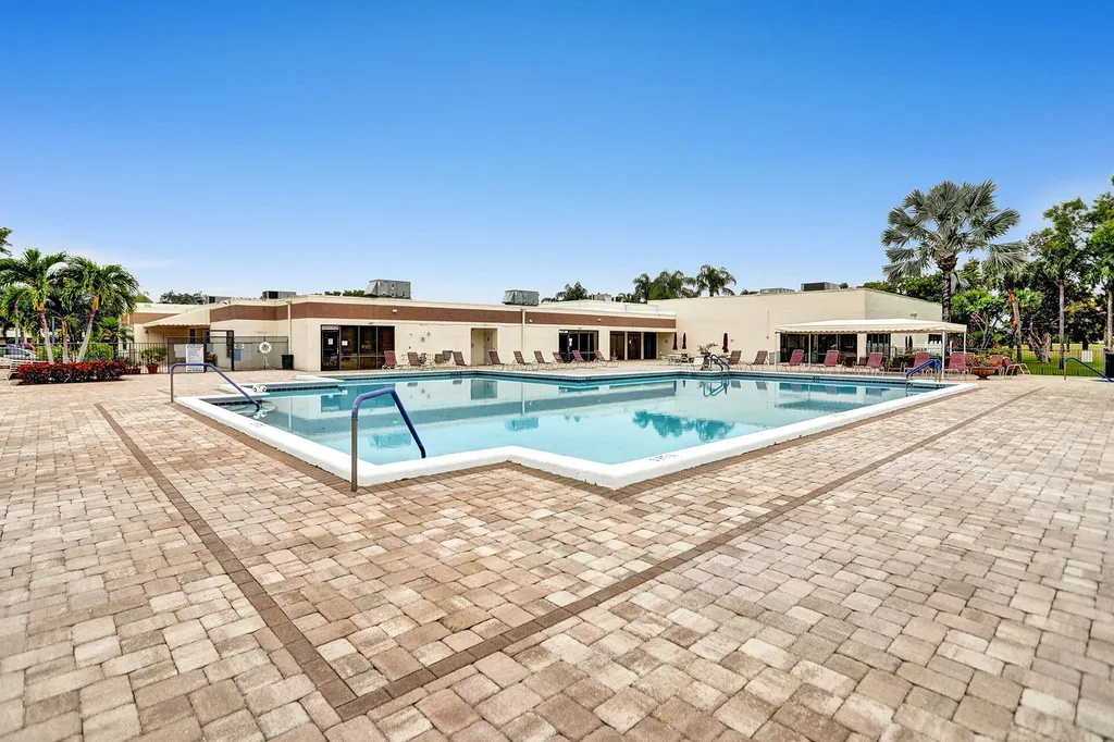 7674 Tahiti Lane Lake Worth FL 33467