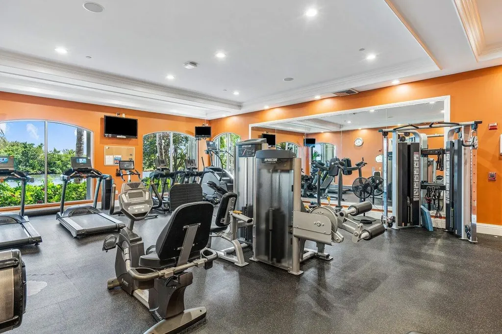 1302 Tuscany Way Boynton Beach FL 33435