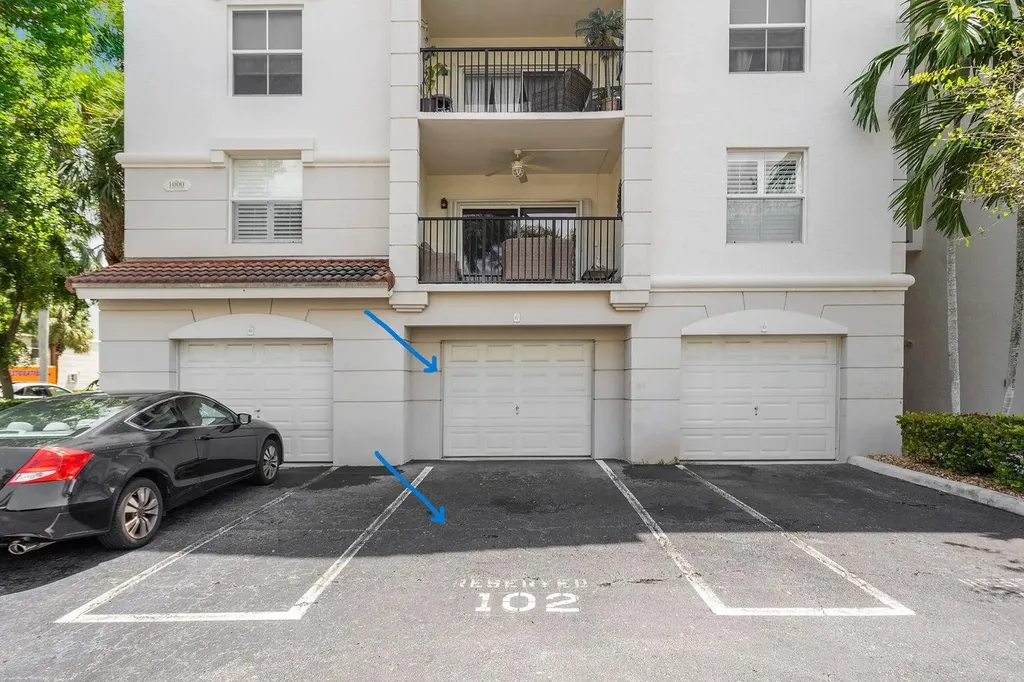 1302 Tuscany Way Boynton Beach FL 33435