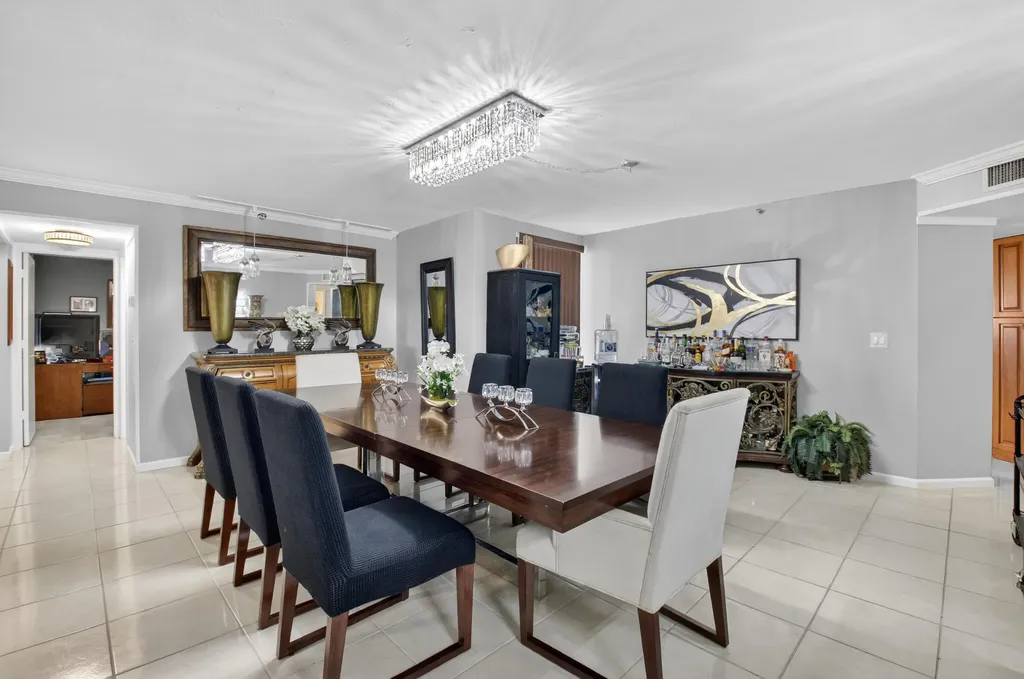 6372 La Costa Drive Boca Raton FL 33433