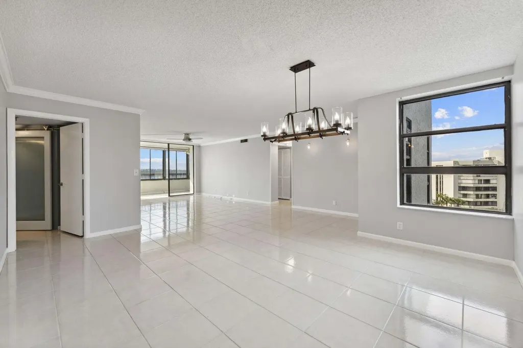 6372 La Costa Drive Boca Raton FL 33433