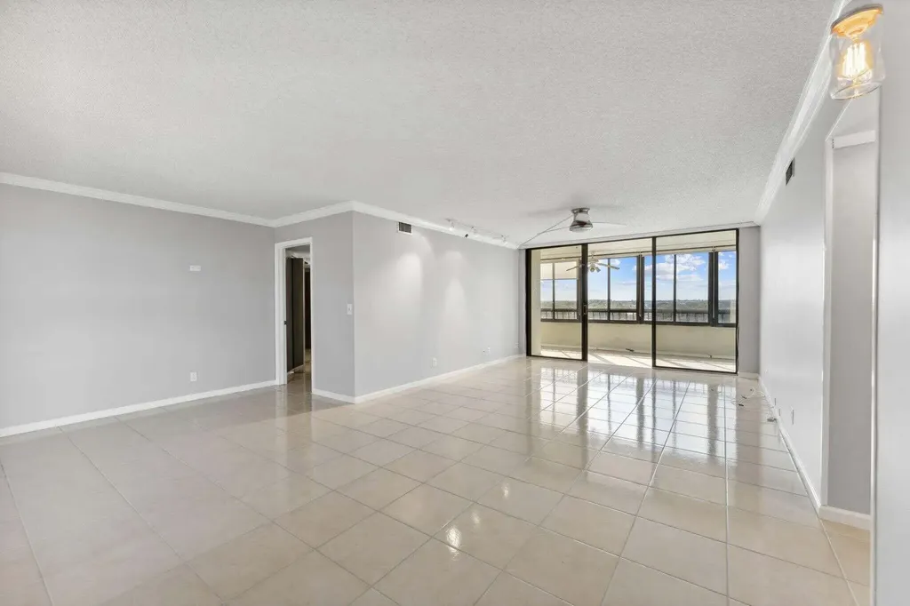 6372 La Costa Drive Boca Raton FL 33433