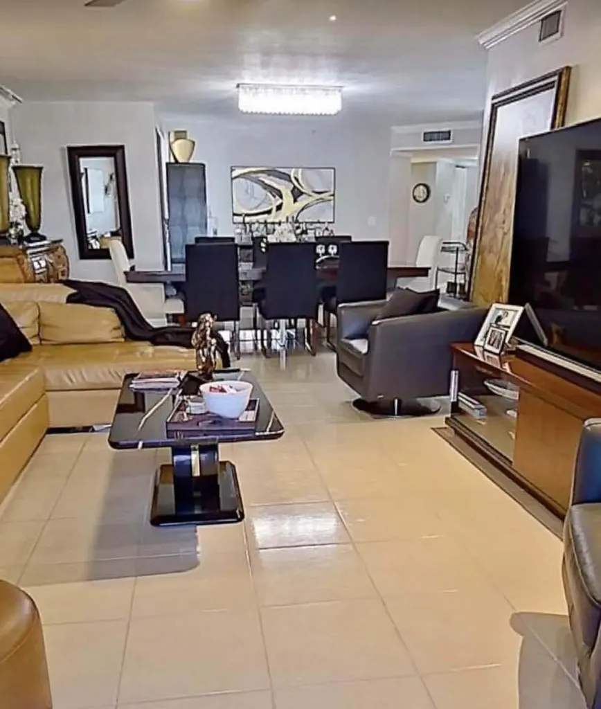 6372 La Costa Drive Boca Raton FL 33433
