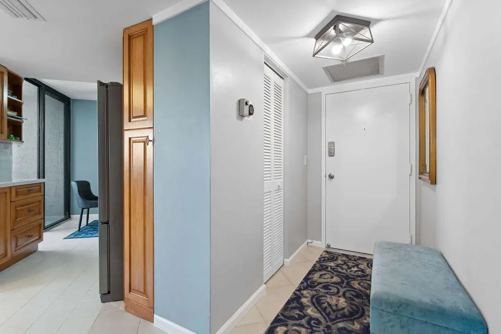 6372 La Costa Drive Boca Raton FL 33433