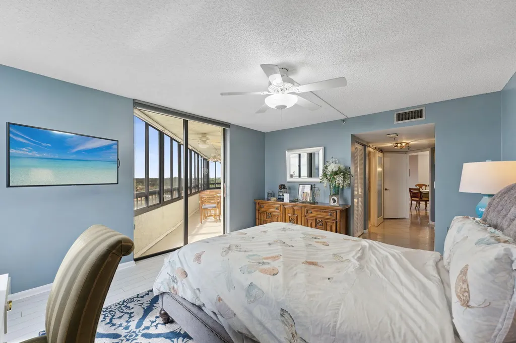 6372 La Costa Drive Boca Raton FL 33433