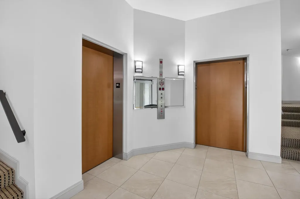 6372 La Costa Drive Boca Raton FL 33433
