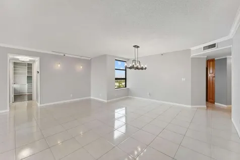 6372 La Costa Drive Boca Raton FL 33433