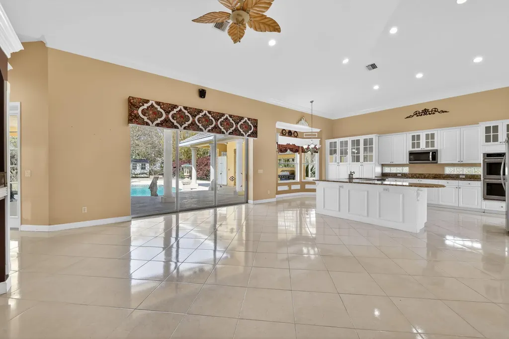 461 SE Pine Road Port St Lucie FL 34984