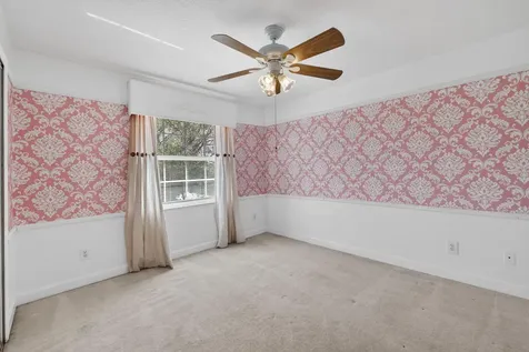 461 SE Pine Road Port St Lucie FL 34984