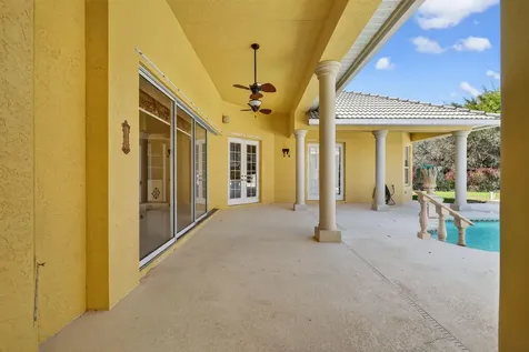 461 SE Pine Road Port St Lucie FL 34984