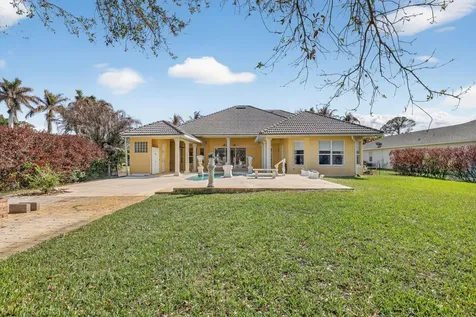 461 SE Pine Road Port St Lucie FL 34984