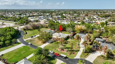 461 SE Pine Road Port St Lucie FL 34984