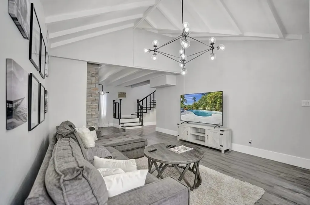 502 Rambling Drive Circle Wellington FL 33414