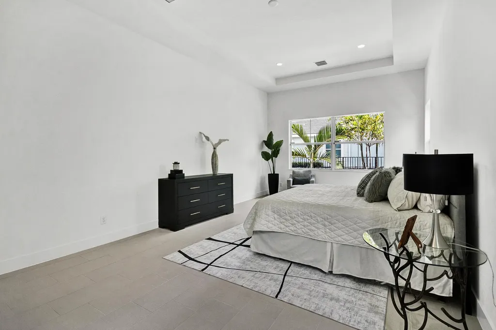 10005 Driftwood Way Palm Beach Gardens FL 33412