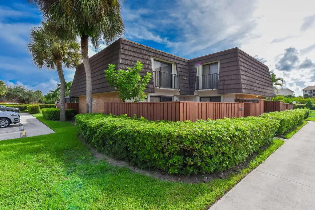 1510 15th Court Jupiter FL 33477
