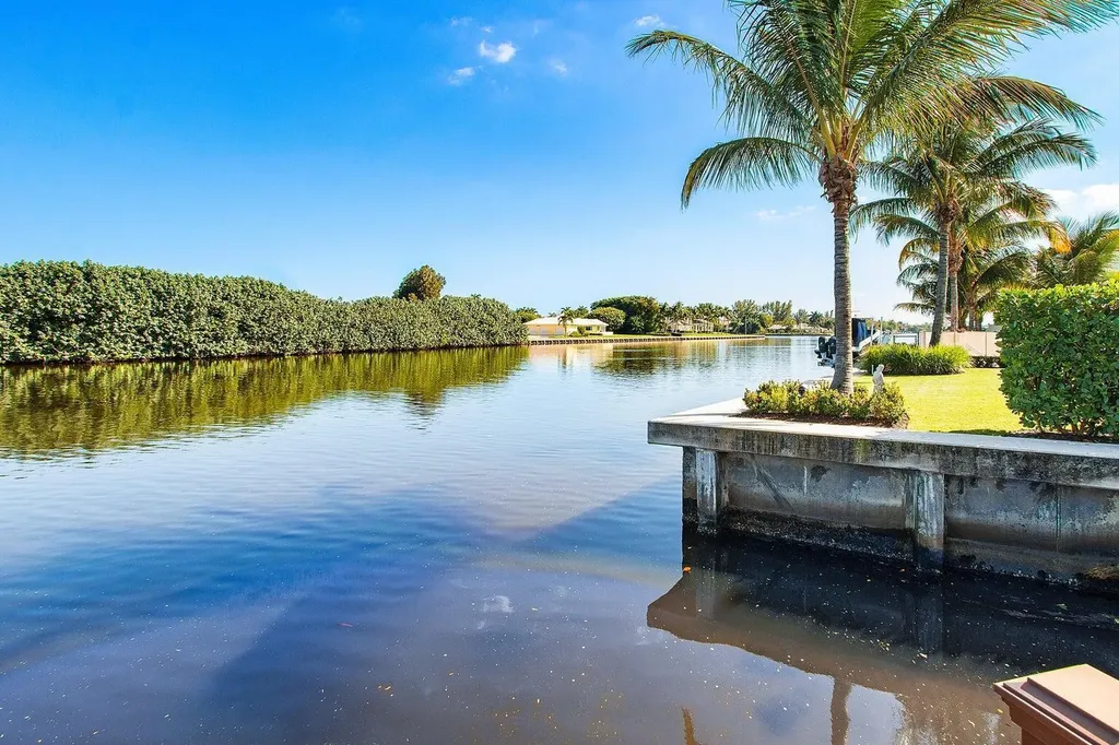 834 Kokomo Key Lane Delray Beach FL 33483