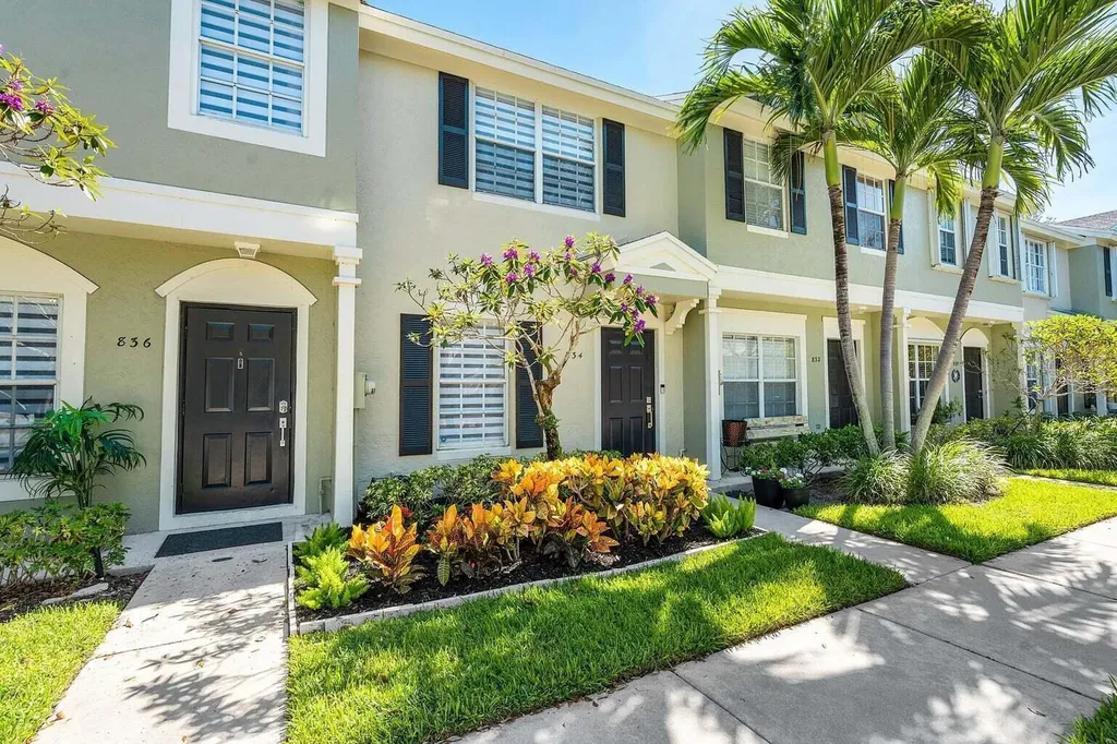 834 Kokomo Key Lane Delray Beach FL 33483