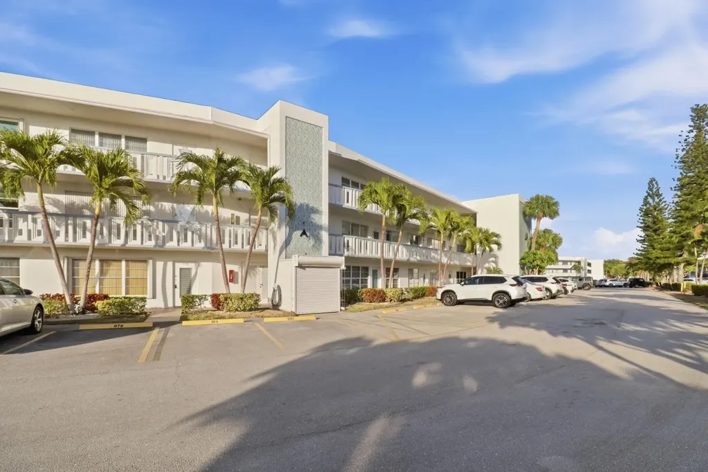 307 Wellington A West Palm Beach FL 33417