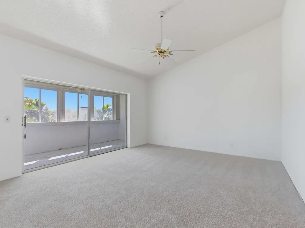 2580 Boundbrook Boulevard Palm Springs FL 33406