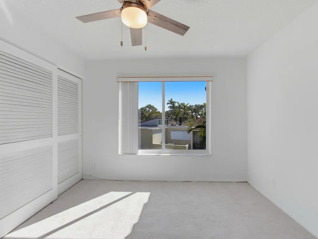 2580 Boundbrook Boulevard Palm Springs FL 33406