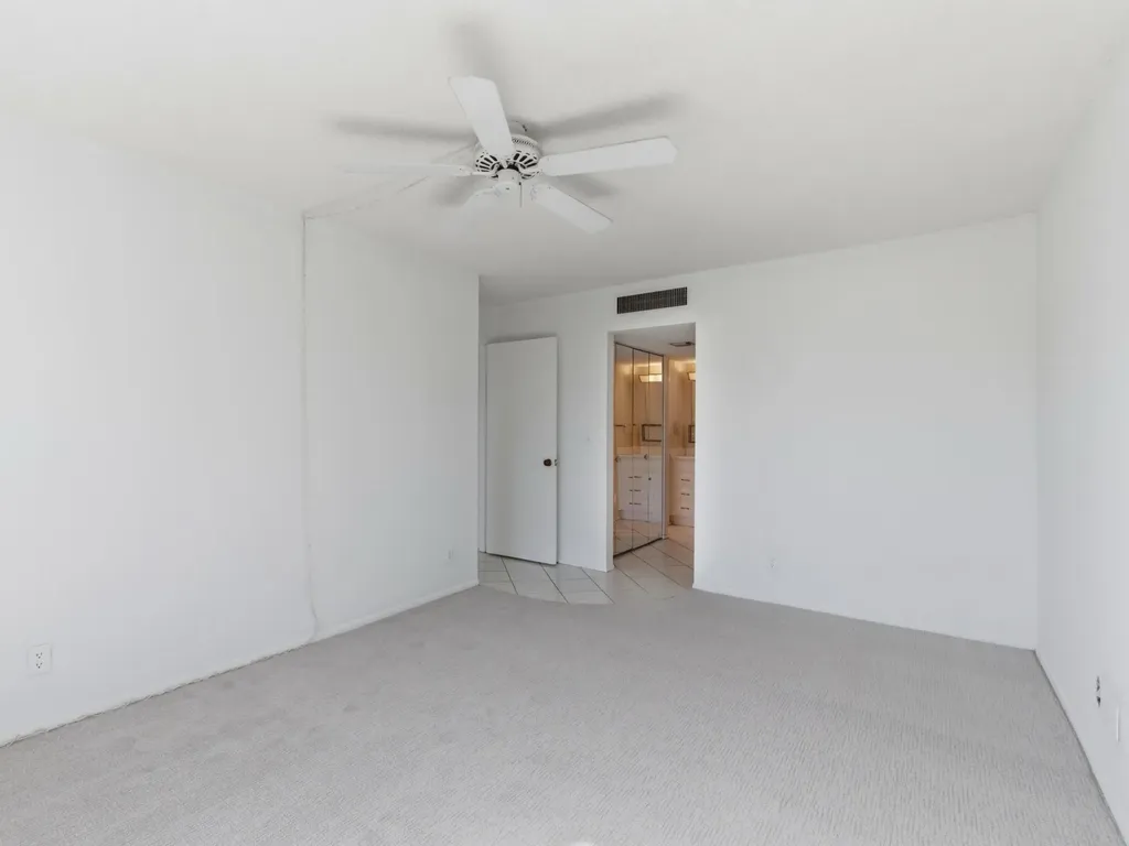 2580 Boundbrook Boulevard Palm Springs FL 33406