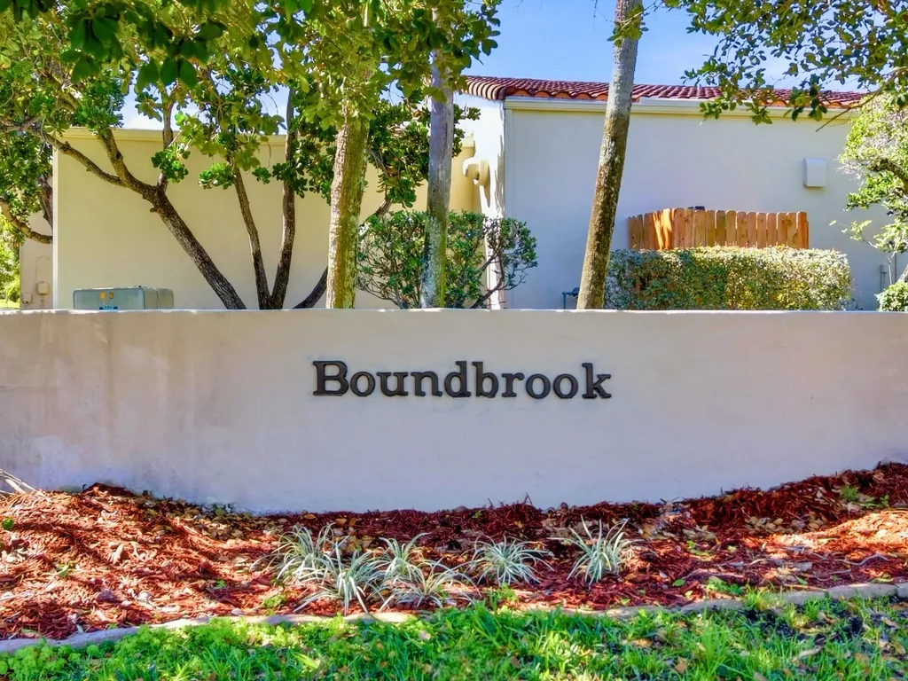 2580 Boundbrook Boulevard Palm Springs FL 33406