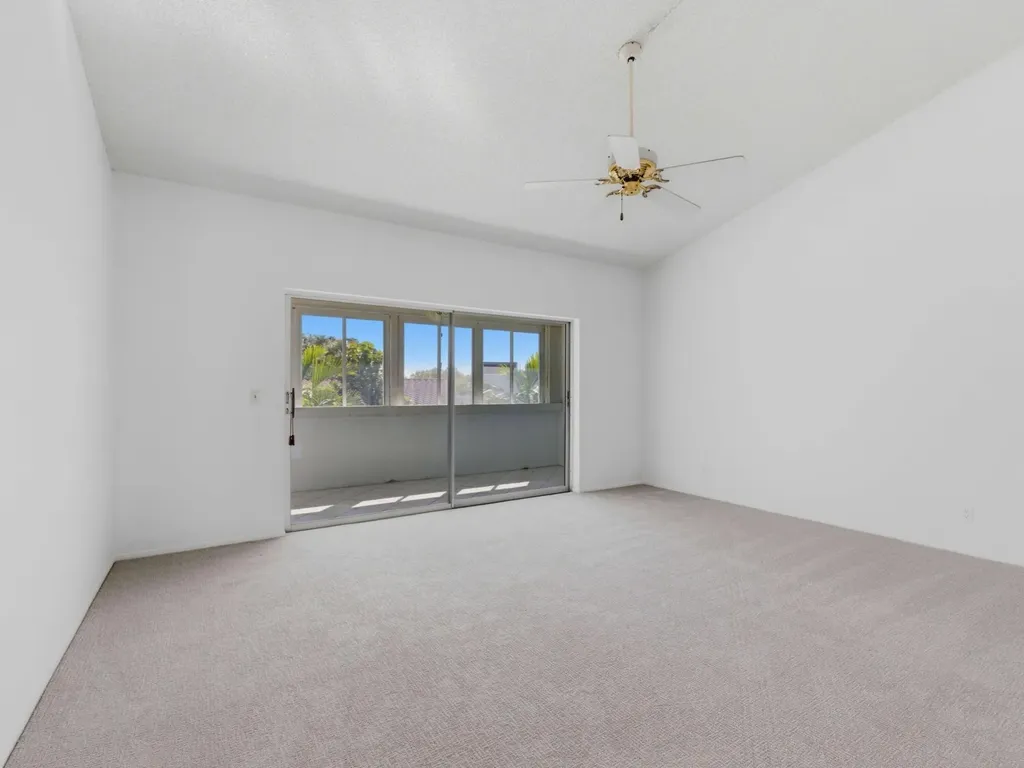 2580 Boundbrook Boulevard Palm Springs FL 33406