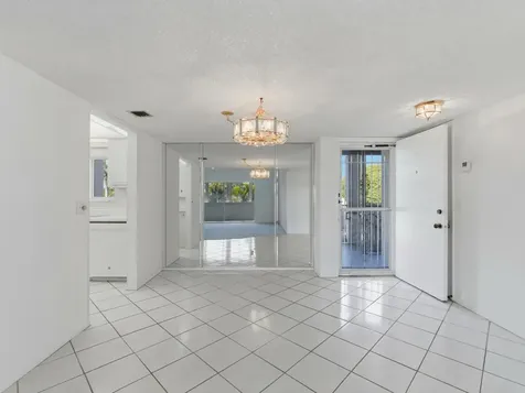 2580 Boundbrook Boulevard Palm Springs FL 33406