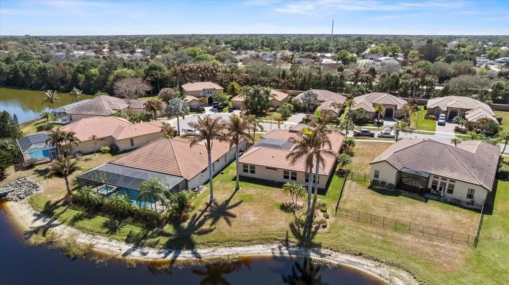 814 SW Saint Julien Court Port St Lucie FL 34986