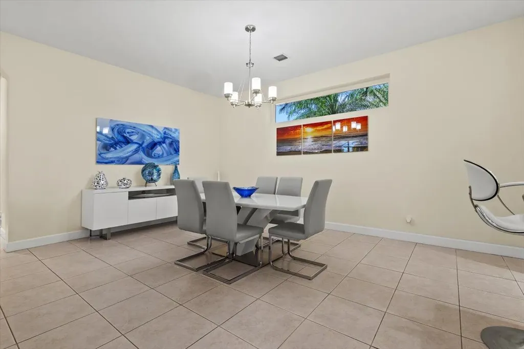 814 SW Saint Julien Court Port St Lucie FL 34986