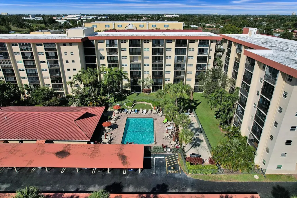 2350 NE 14th Street Causeway Pompano Beach FL 33062