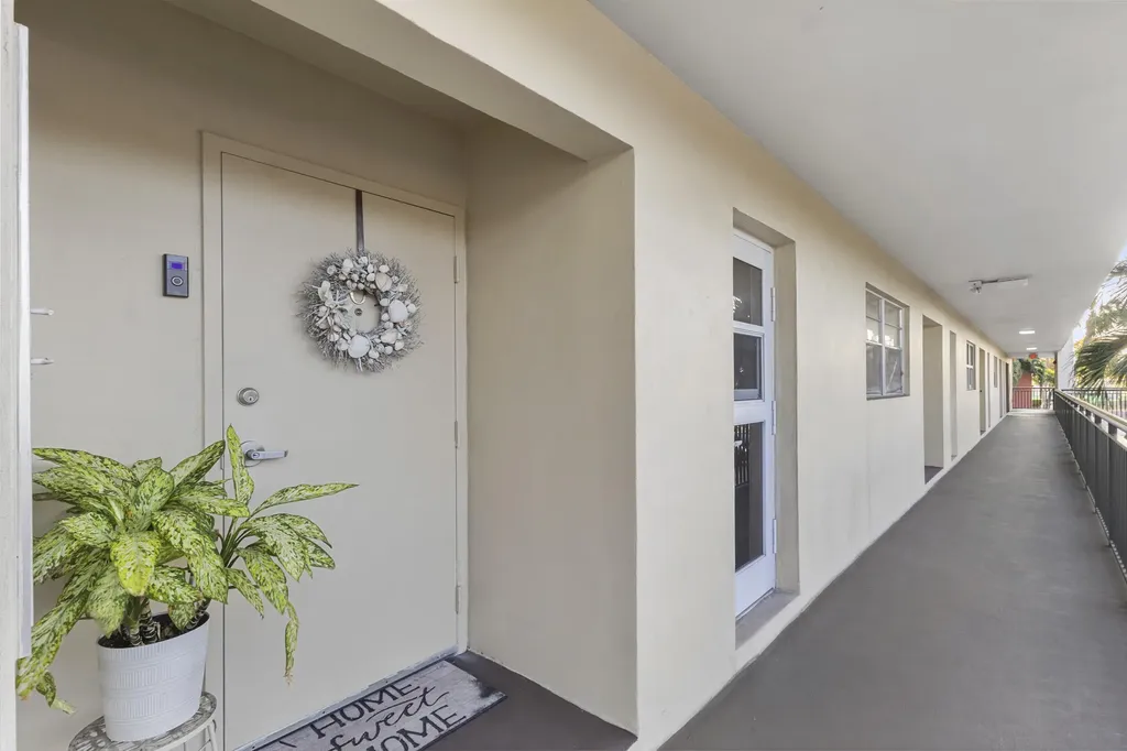 2350 NE 14th Street Causeway Pompano Beach FL 33062