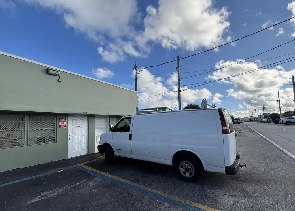 1 X Pompano Beach FL 33062