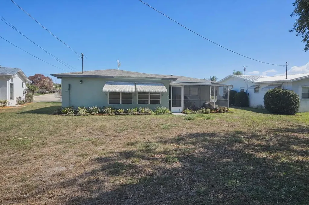 218 Olive Avenue Port St Lucie FL 34952