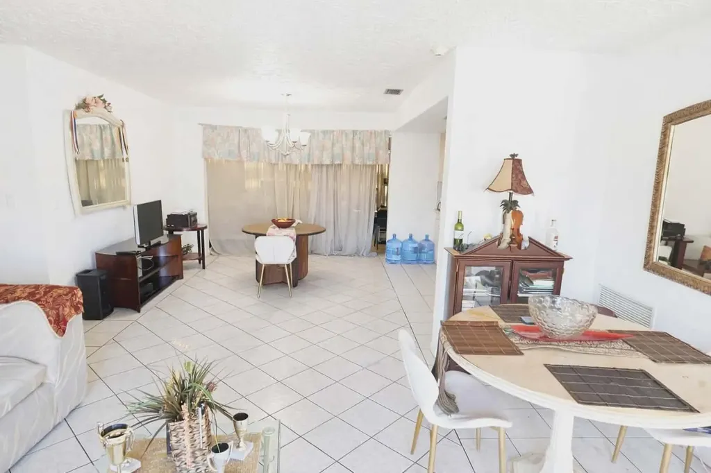 218 Olive Avenue Port St Lucie FL 34952