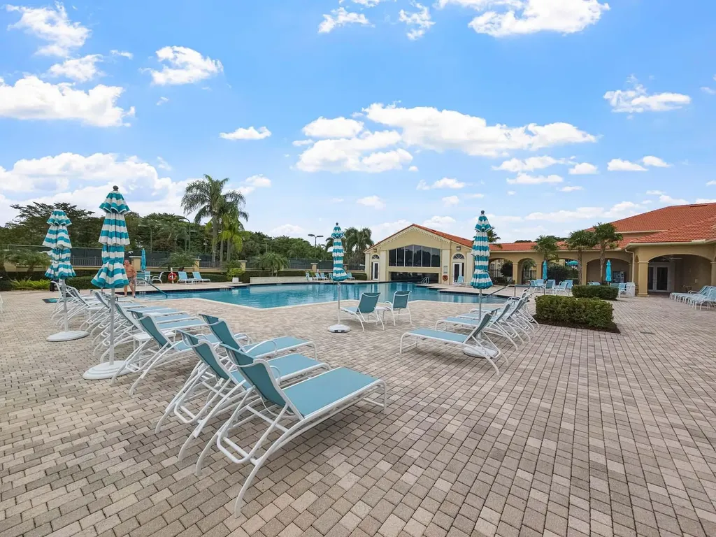 5058 Glenville Drive Boynton Beach FL 33437