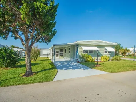 309 NE Pinelake Village Boulevard Jensen Beach FL 34957