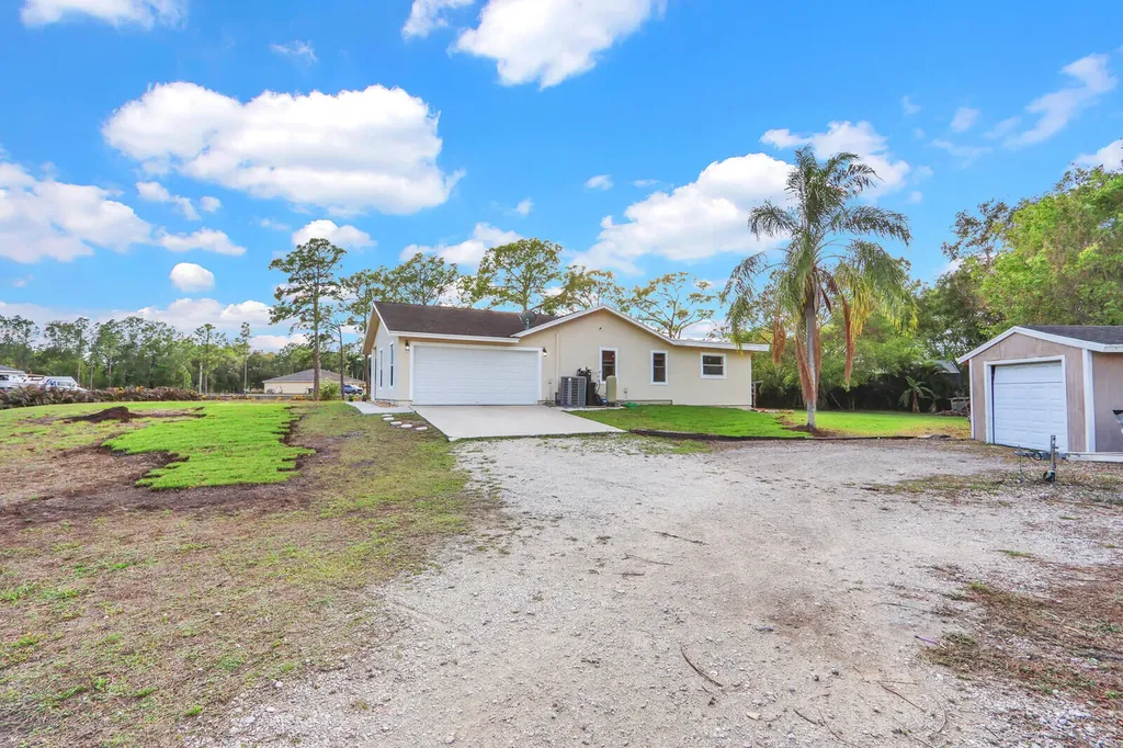 18019 43rd Road N Loxahatchee FL 33470