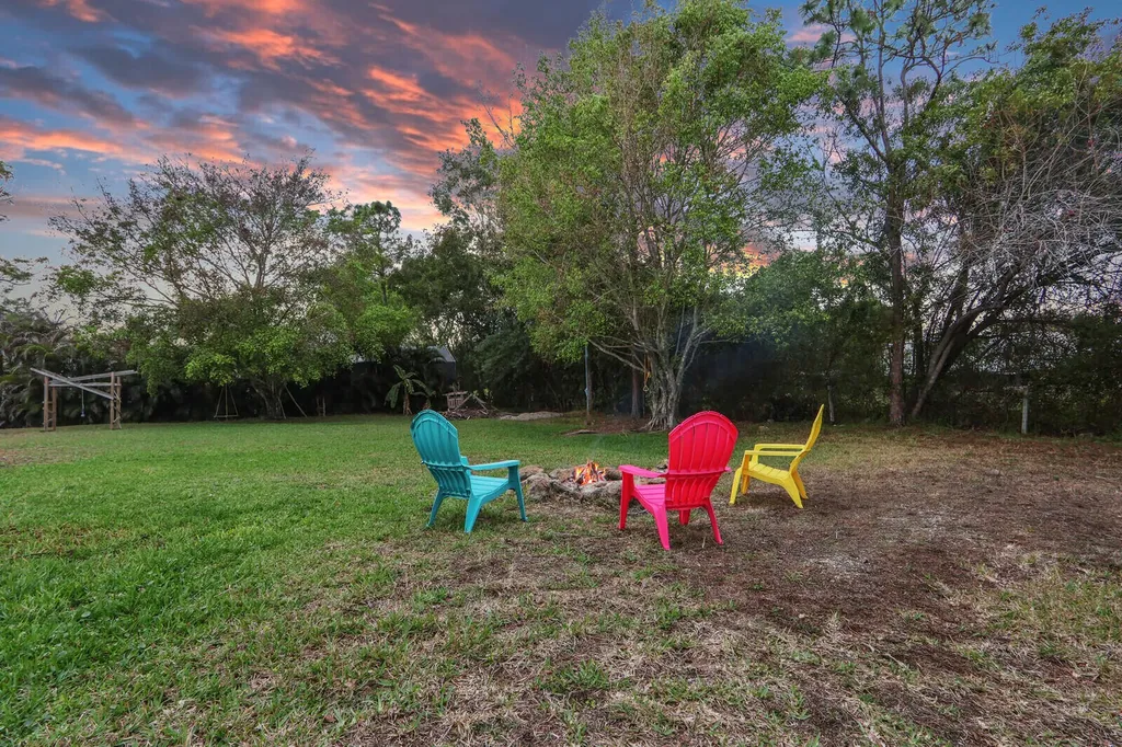 18019 43rd Road N Loxahatchee FL 33470