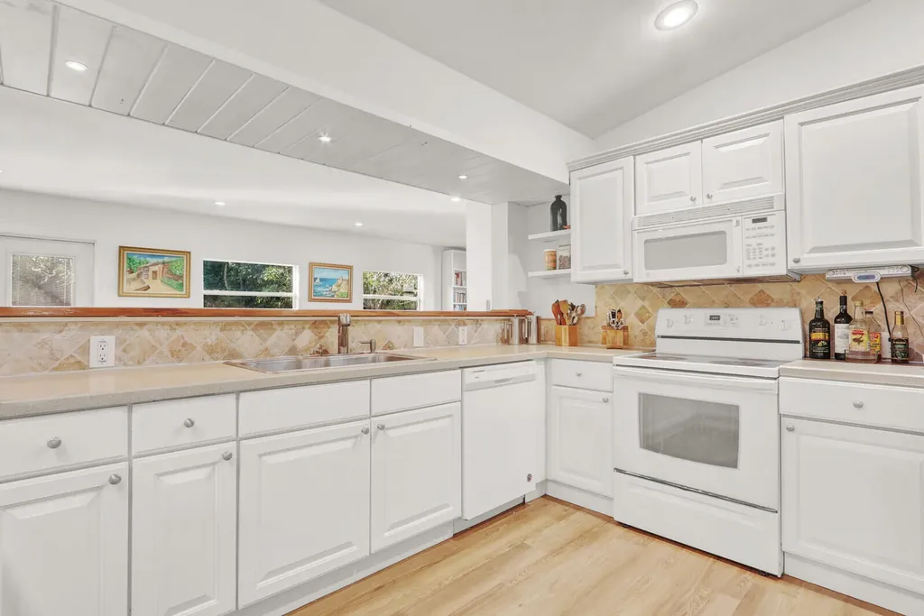 18019 43rd Road N Loxahatchee FL 33470