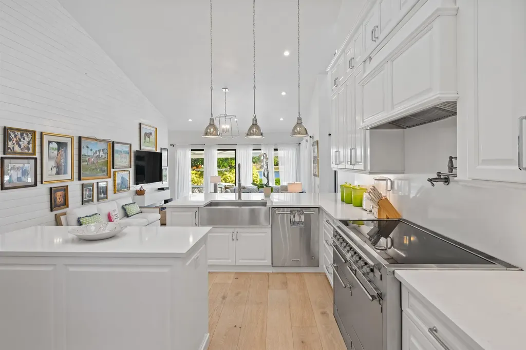 11139 Isle Brook Court Wellington FL 33414