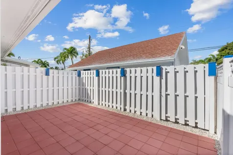 1541 NE 15th Avenue Fort Lauderdale FL 33304