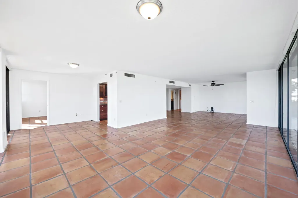 899 Jeffery Street Boca Raton FL 33487