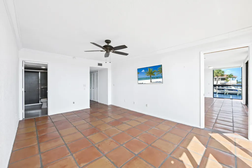 899 Jeffery Street Boca Raton FL 33487