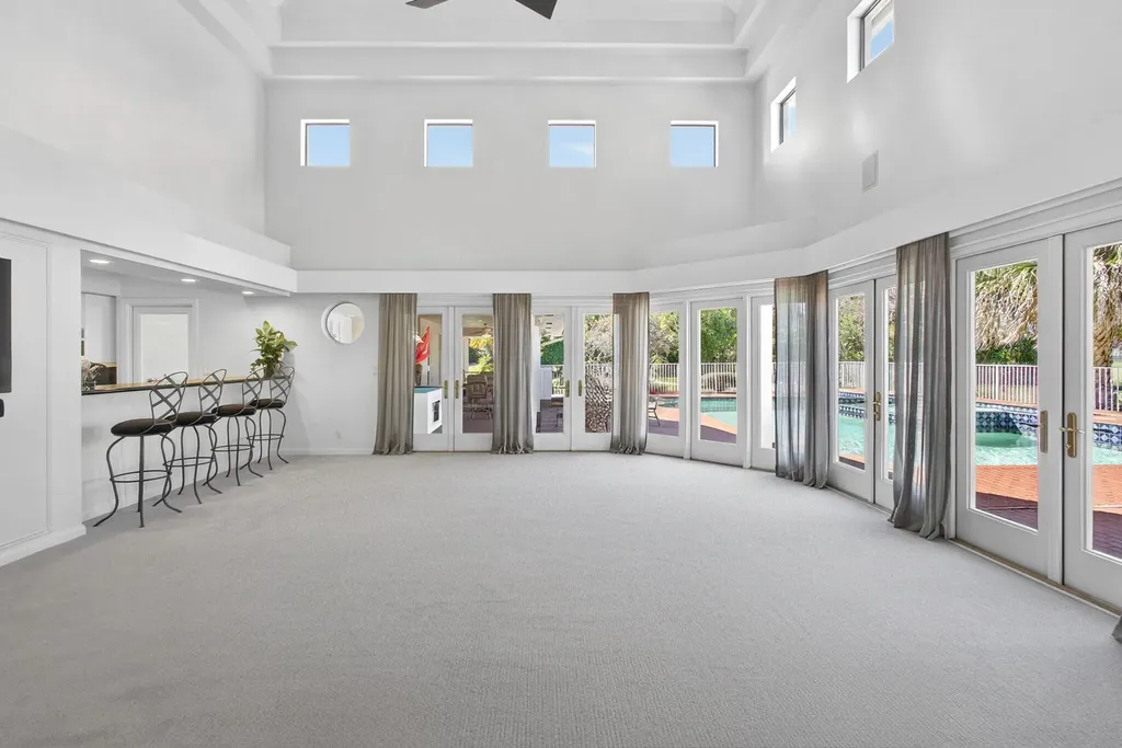 5564 Whirlaway Road Palm Beach Gardens FL 33418