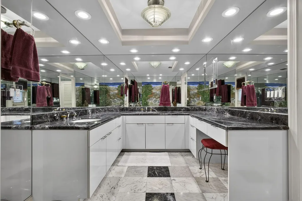 5564 Whirlaway Road Palm Beach Gardens FL 33418