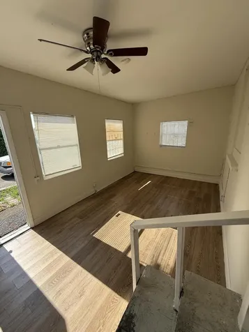 917 W 7th Street Riviera Beach FL 33404