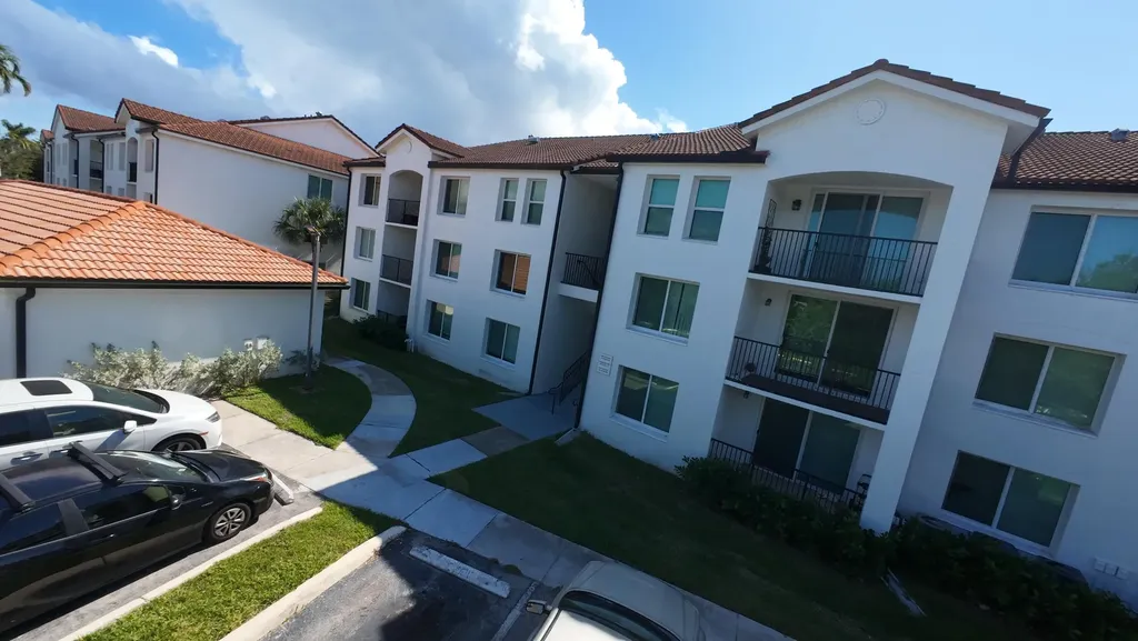 401 Villa Circle Boynton Beach FL 33435