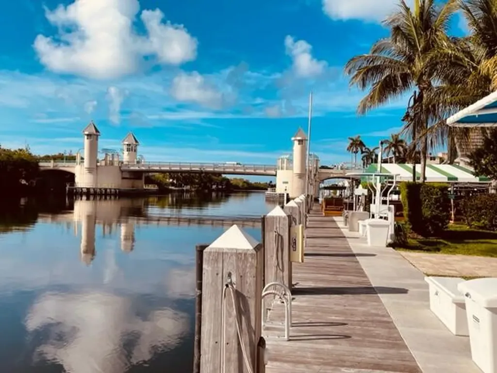 401 Villa Circle Boynton Beach FL 33435
